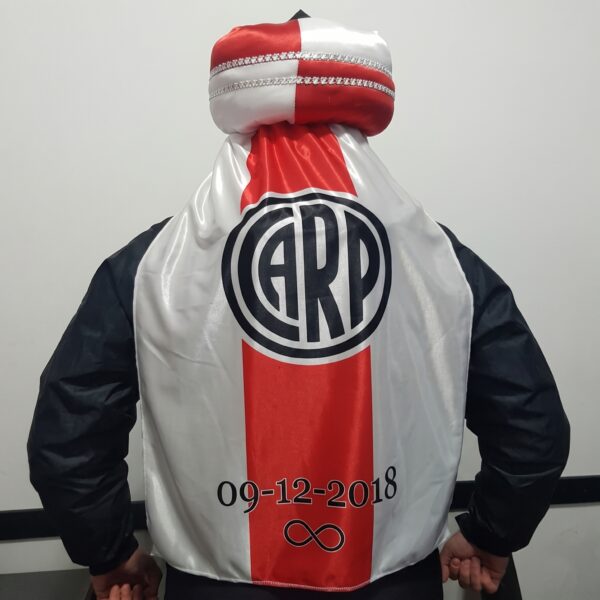 COD. 444 TURBANTE CON CAPA RIVER